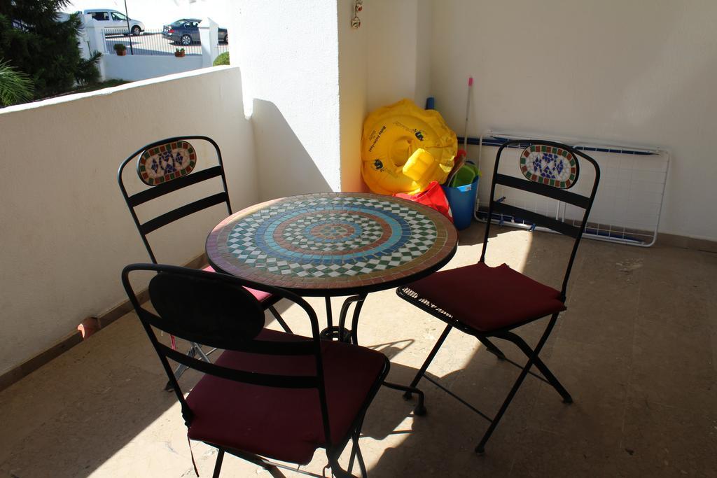 Don Jaoquin Apartment เบนัลมาเดนา ภายนอก รูปภาพ